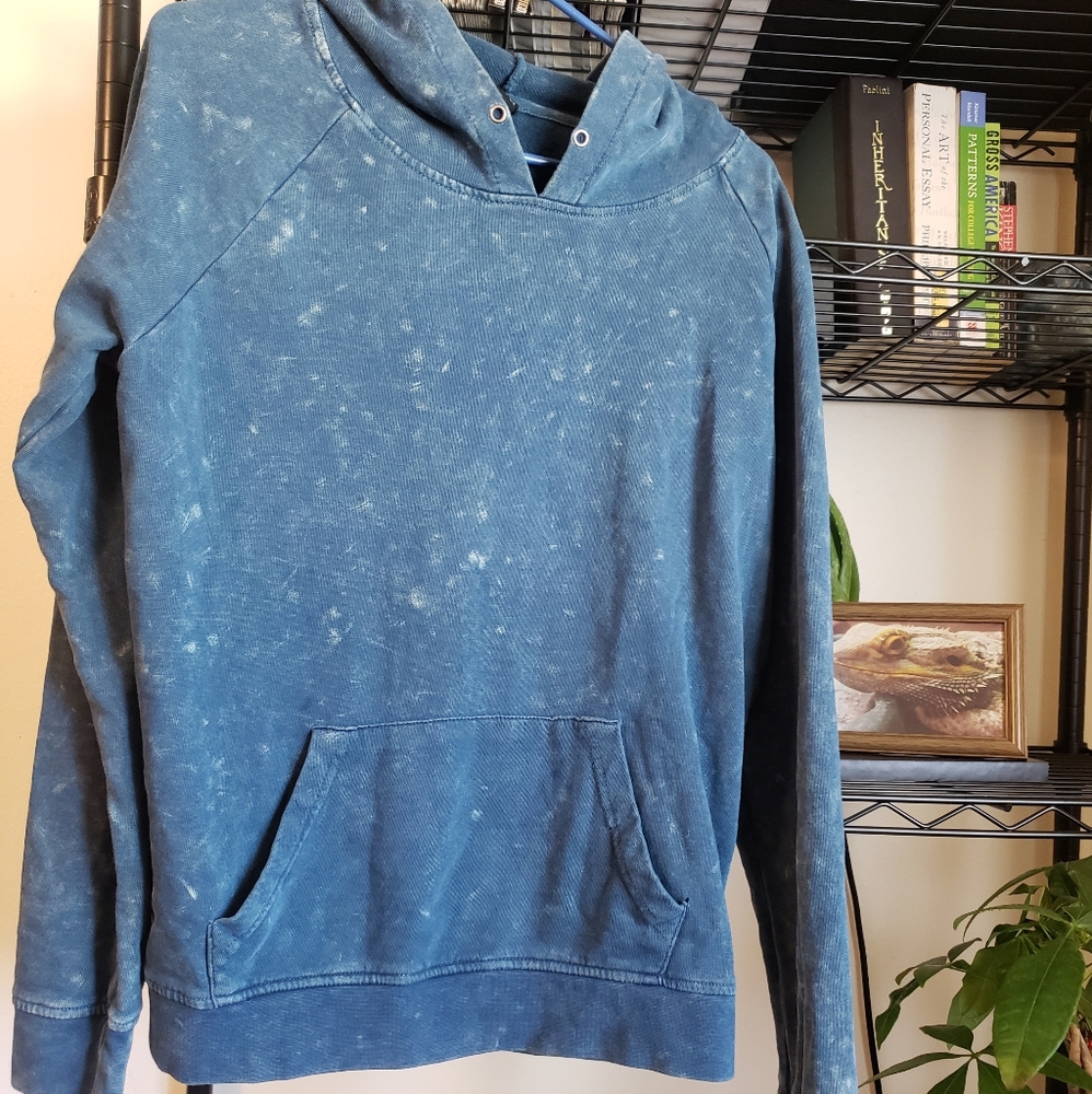 Zine Tera Hunter Green Acid Wash Hoodie

 Large